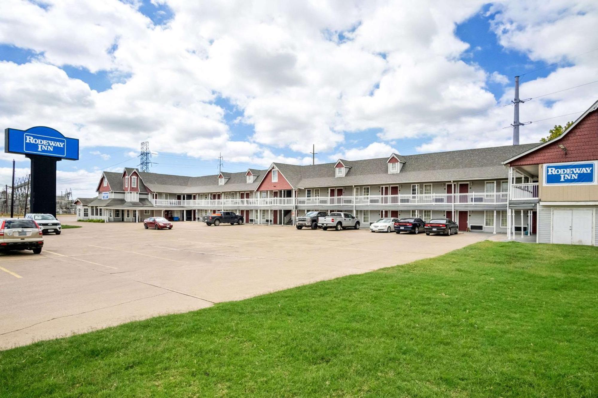 Rodeway Inn Уэйко Экстерьер фото